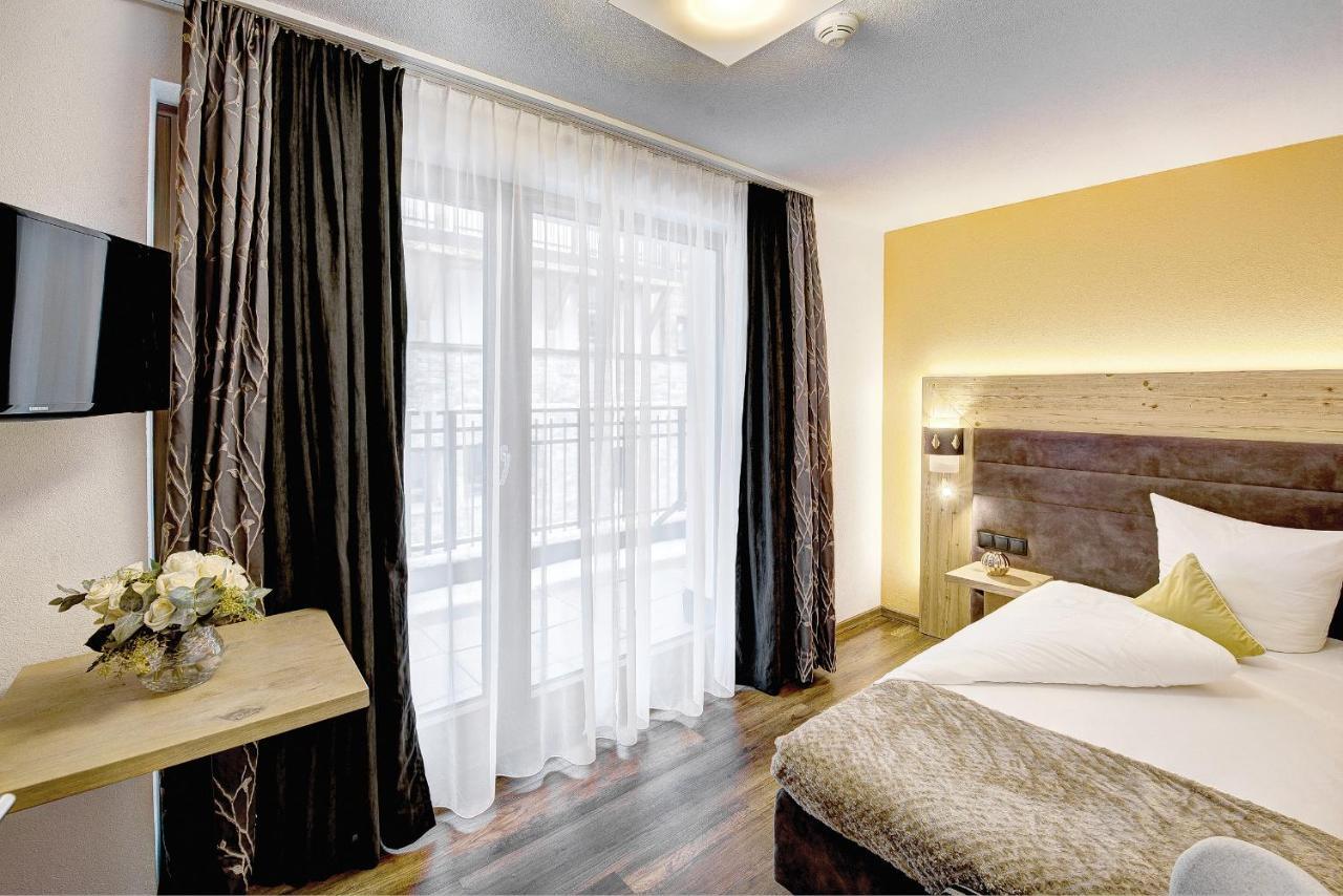 Hotel Ferienglueck 이스크글 외부 사진