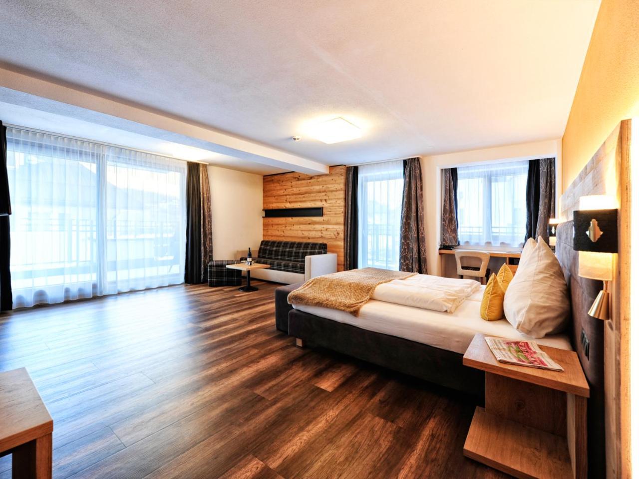 Hotel Ferienglueck 이스크글 외부 사진